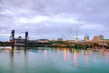 波特兰开拓者发布备战花絮；清晨战术微调；欧冠任务艰巨；轮换策略成焦点(波特兰开拓者大名单)